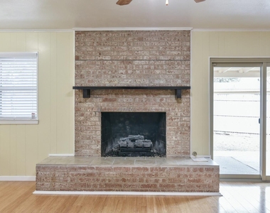 7233 Overhill Road - Photo Thumbnail 19
