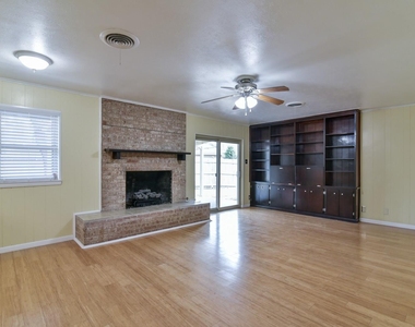 7233 Overhill Road - Photo Thumbnail 8