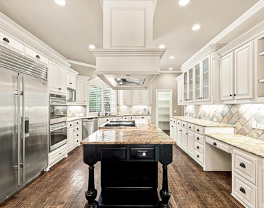 731 Lockridge Road - Photo Thumbnail 8