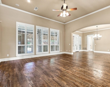 731 Lockridge Road - Photo Thumbnail 14