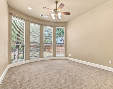 731 Lockridge Road - Photo Thumbnail 17