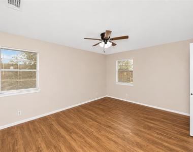 5513 Scott Drive - Photo Thumbnail 17
