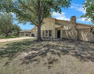 5513 Scott Drive - Photo Thumbnail 1