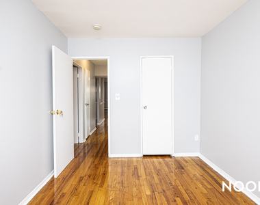 10540 Flatlands 2nd St 11236 - Photo Thumbnail 4
