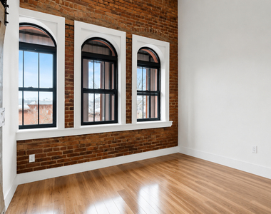 16 Howard Avenue - Photo Thumbnail 1
