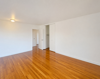 270 Clarkson Avenue - Photo Thumbnail 3