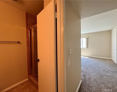 594 W Huntington - Photo Thumbnail 20