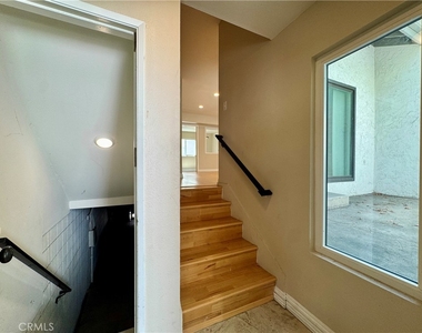 594 W Huntington - Photo Thumbnail 23
