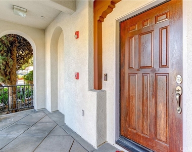 600 E Walnut - Photo Thumbnail 1