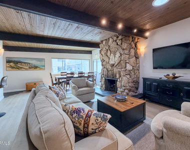 1327 Devon Lane - Photo Thumbnail 2