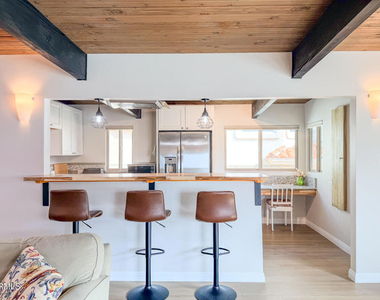 1327 Devon Lane - Photo Thumbnail 8