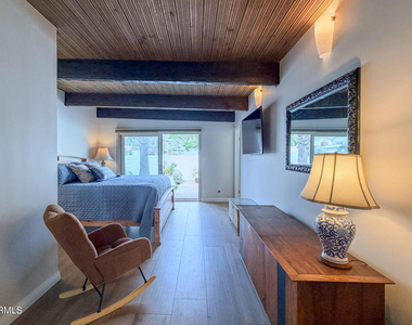 1327 Devon Lane - Photo Thumbnail 18