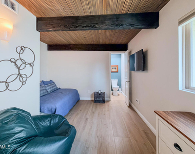 1327 Devon Lane - Photo Thumbnail 15