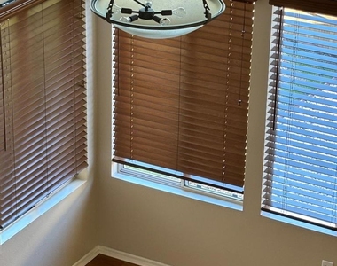 10463 Graham Court - Photo Thumbnail 31