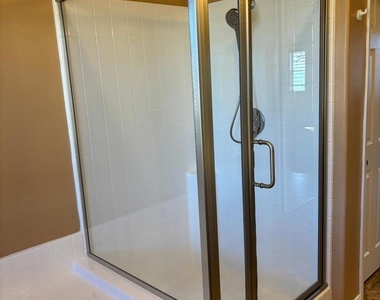 10463 Graham Court - Photo Thumbnail 17