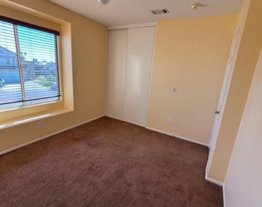 10463 Graham Court - Photo Thumbnail 27