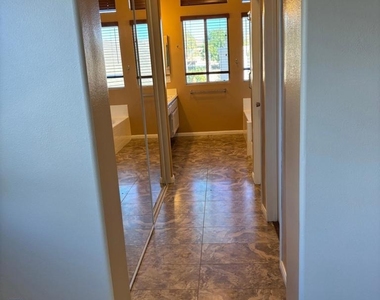 10463 Graham Court - Photo Thumbnail 20