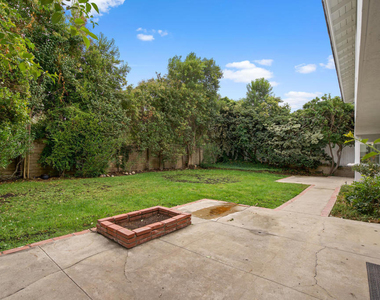 1672 Wellington Place - Photo Thumbnail 30