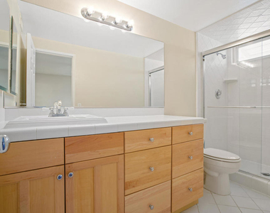 1672 Wellington Place - Photo Thumbnail 23
