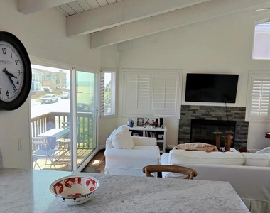 5121 Neptune Square - Photo Thumbnail 17