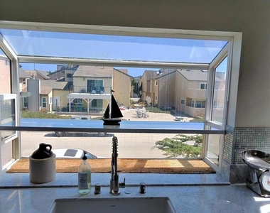 5121 Neptune Square - Photo Thumbnail 14