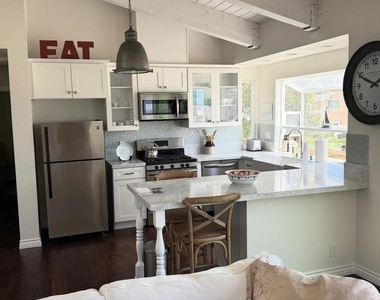 5121 Neptune Square - Photo Thumbnail 22