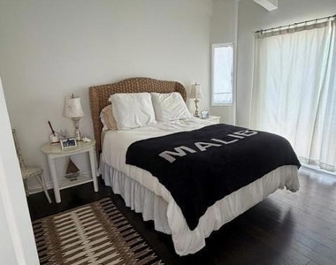 5121 Neptune Square - Photo Thumbnail 27