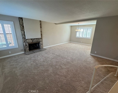1827 Wellspring - Photo Thumbnail 1