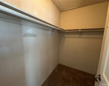 1827 Wellspring - Photo Thumbnail 16