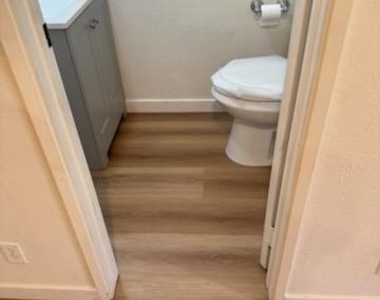 1231 Hillandale Avenue - Photo Thumbnail 13