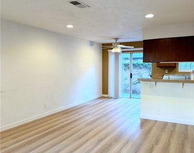 1231 Hillandale Avenue - Photo Thumbnail 21