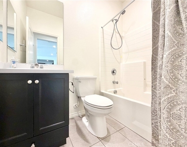 30136 Sutton Court - Photo Thumbnail 14