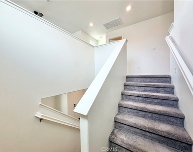 30136 Sutton Court - Photo Thumbnail 18