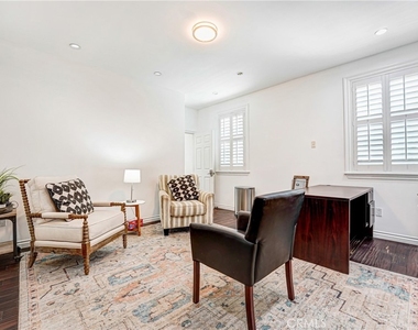 22450 Collins - Photo Thumbnail 56
