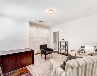 22450 Collins - Photo Thumbnail 55