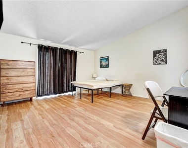 22450 Collins - Photo Thumbnail 68