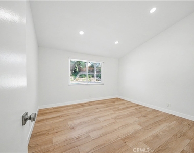 5604 Mason Avenue - Photo Thumbnail 41