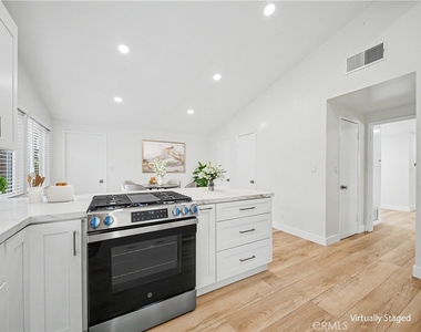 5604 Mason Avenue - Photo Thumbnail 20