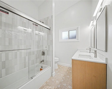 5604 Mason Avenue - Photo Thumbnail 44