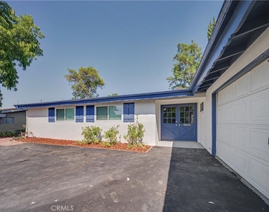 5604 Mason Avenue - Photo Thumbnail 5