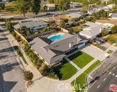91 W Gainsborough - Photo Thumbnail 52