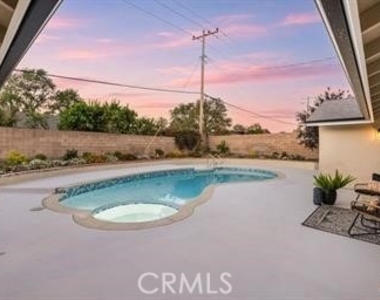 91 W Gainsborough - Photo Thumbnail 46