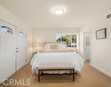 91 W Gainsborough - Photo Thumbnail 21