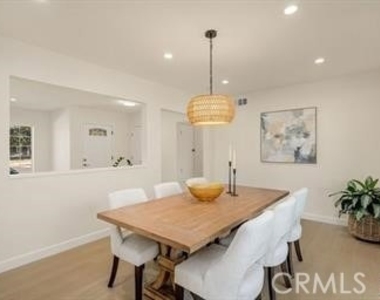 91 W Gainsborough - Photo Thumbnail 17