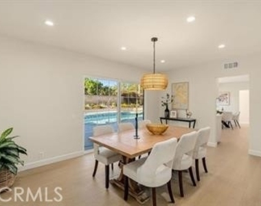91 W Gainsborough - Photo Thumbnail 16