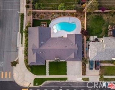 91 W Gainsborough - Photo Thumbnail 50