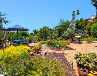 18690 Pasadero Drive - Photo Thumbnail 5