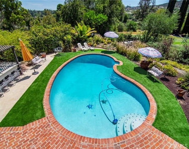 18690 Pasadero Drive - Photo Thumbnail 38