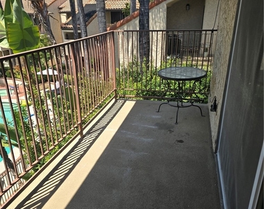 23401 Park Sorrento - Photo Thumbnail 16