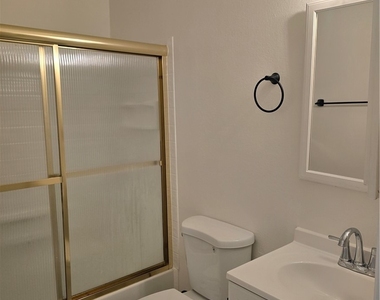 23401 Park Sorrento - Photo Thumbnail 14